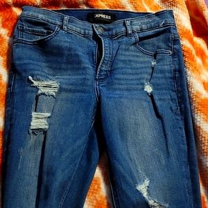 Express Jeans size 6P ankle and Highrise
